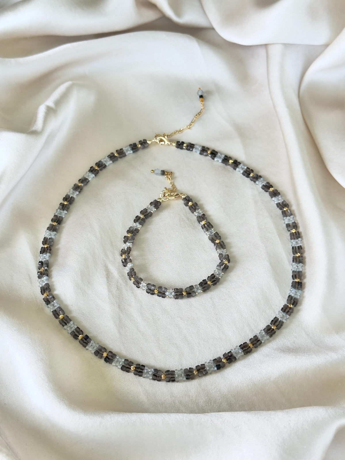Silver Obsidian & Labradorite Bracelet | Natural Gemstone Bracelet | Gold Filled Clasp | Handmade Jewelry | 18 cm