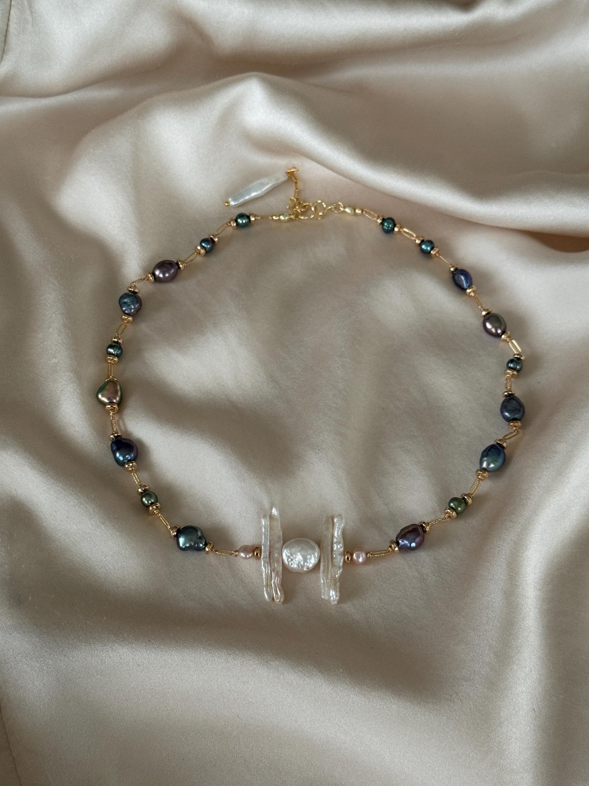 Natural Pearl & Hematite Necklace | Multicolor Pearl Necklace | Gold Filled Clasp | Handmade Jewelry | 44 cm