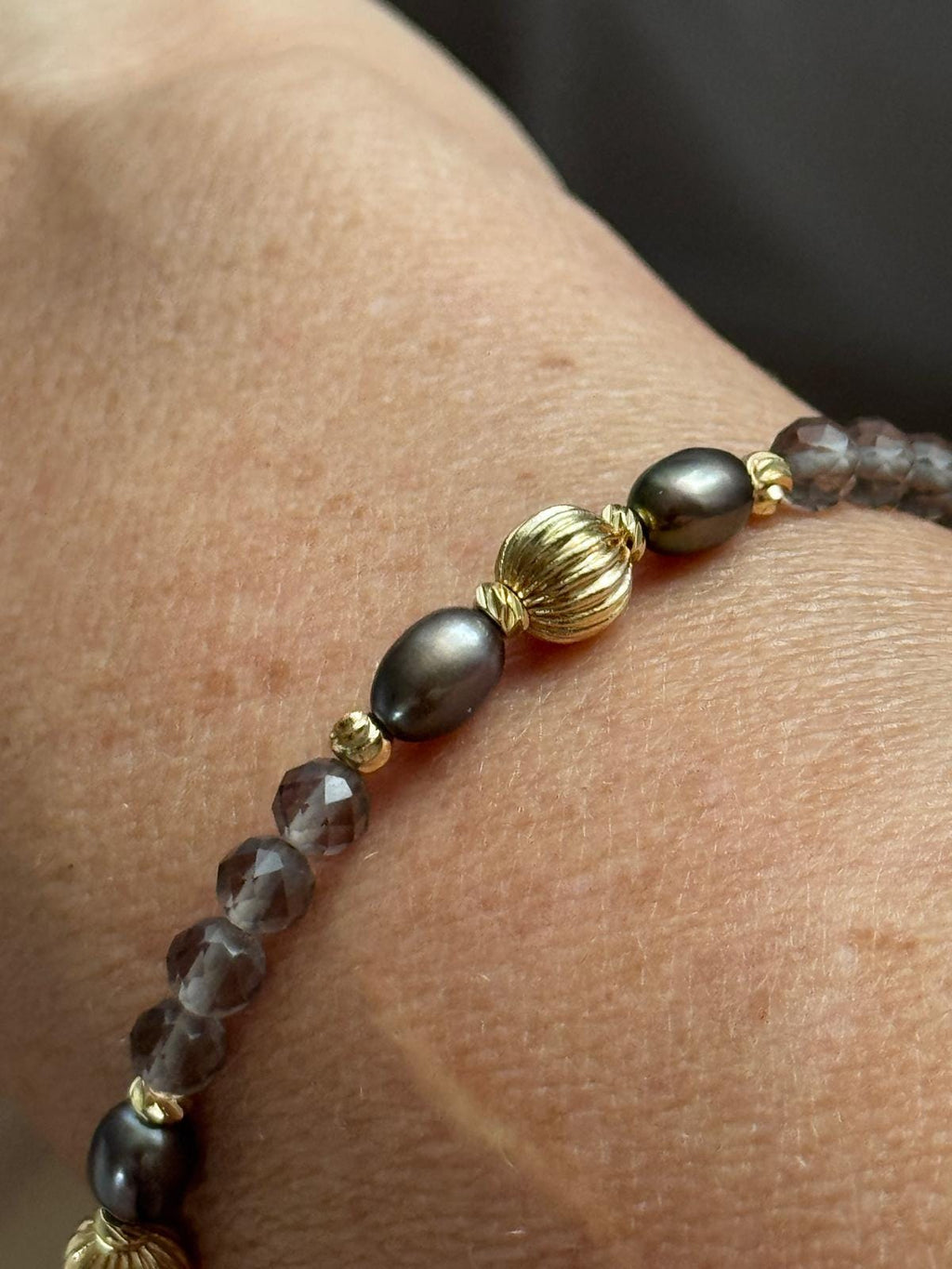Smoky Quartz and Blue Grey Pearl Bracelet, 14K Gold Filled Jewelry, Dainty Handmade Gemstone Bracelet