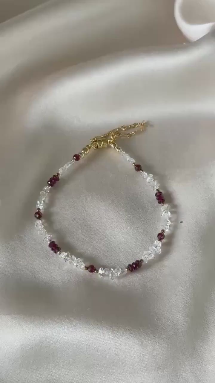 Bransoletka z diamentów Herkimer i granatów